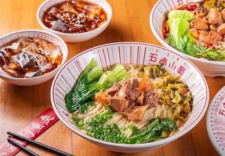 海底捞入局，资本猛加码，社区餐饮加速进化