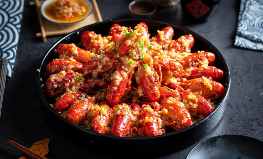 海底捞海外业务拟独立赴港上市；星巴克将关闭16家美国门店(图3)