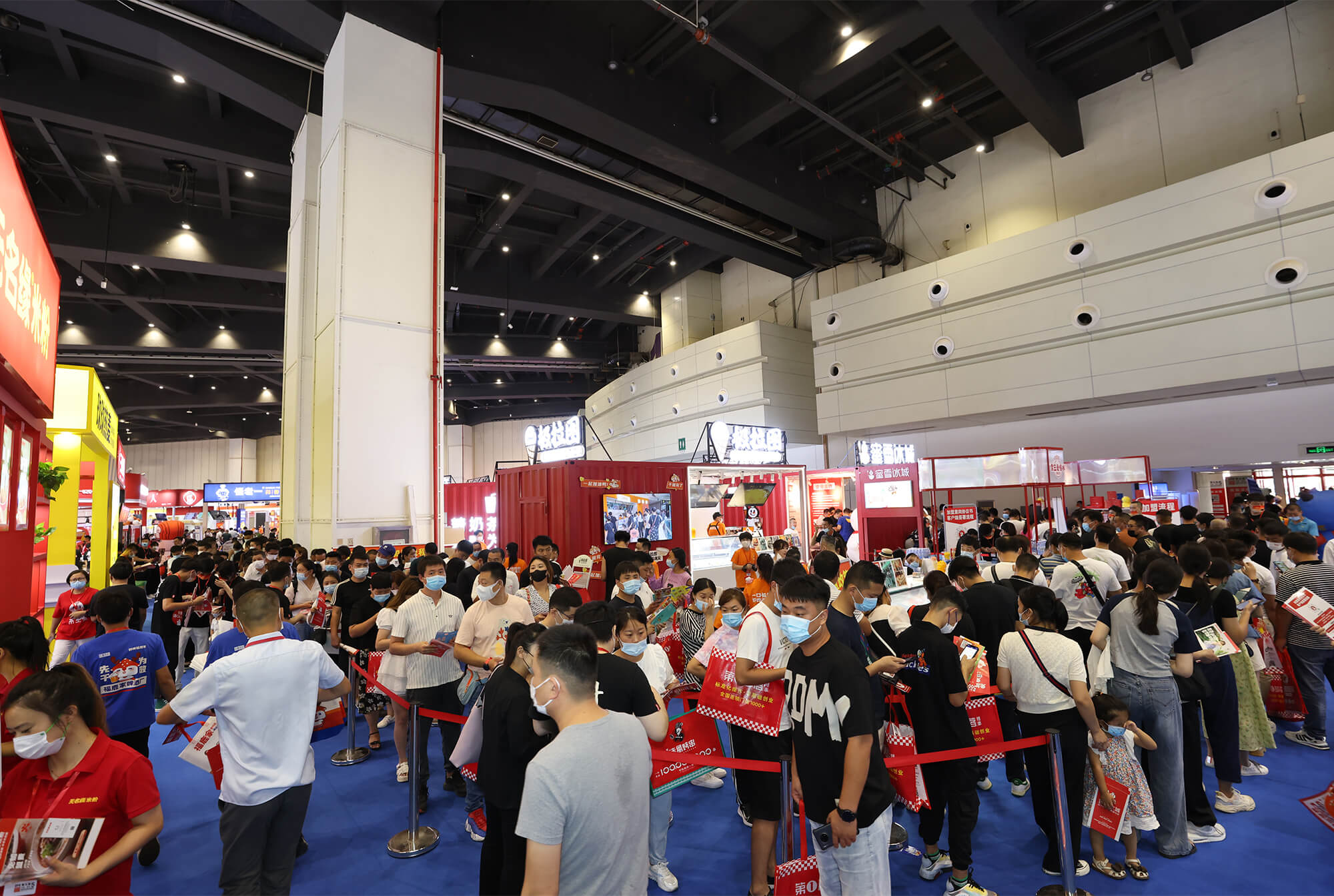 众投盟国际连锁加盟展现场盛况(图3)